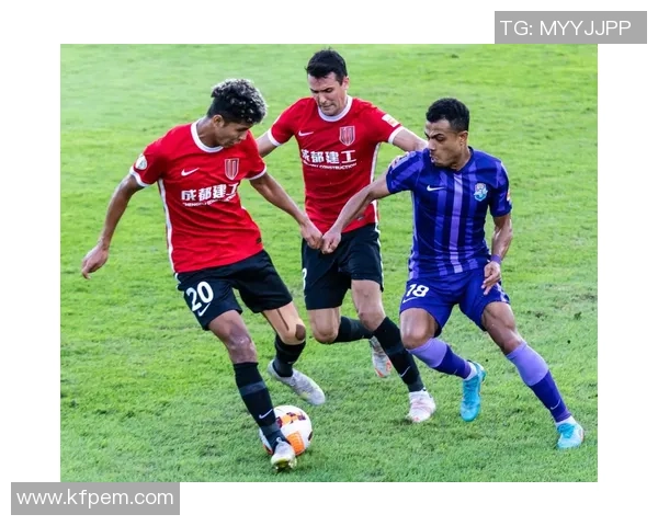 成都足球队总决赛表现点评：灵活性与战术运用的完美结合