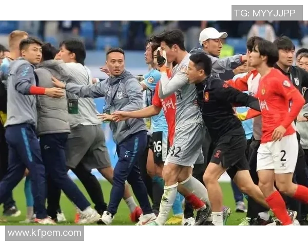 广州足球队比赛经验引发热议球迷与专家观点大碰撞